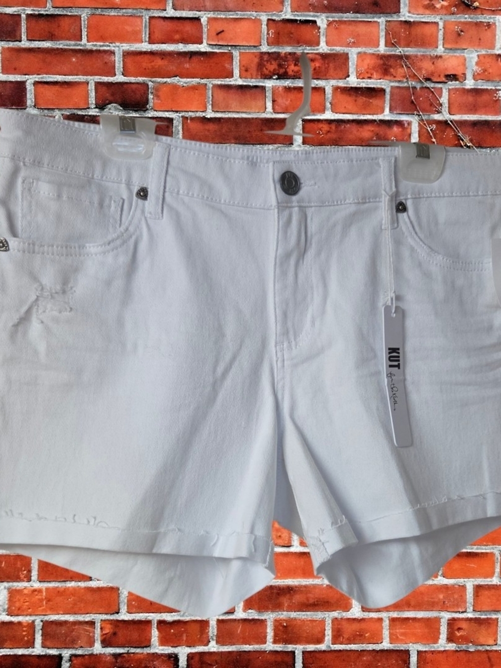 NWT KUT from the Kloth Katy White Denim Boyfriend Shorts Size 12